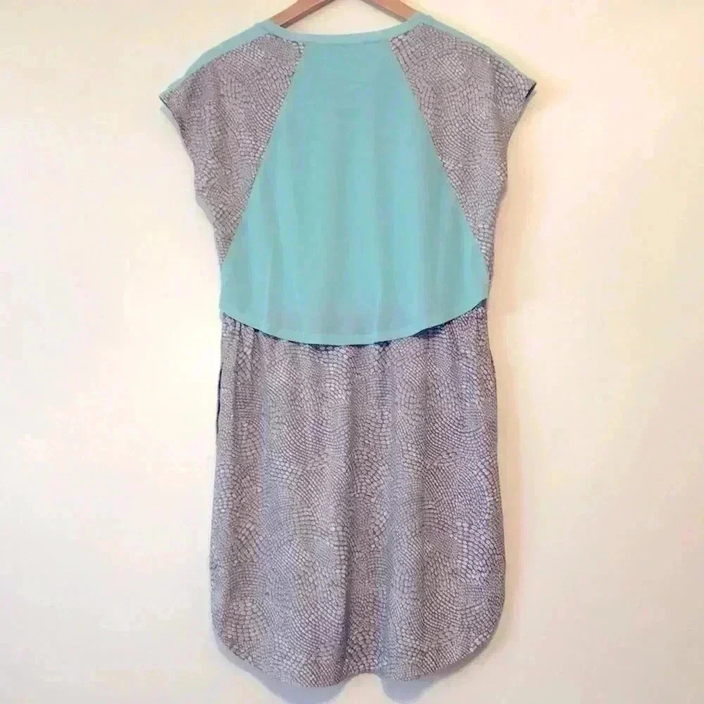 TITLE NINE Nimblene Grey Aqua Athleisure Shirt Dress - Picture 2 of 7